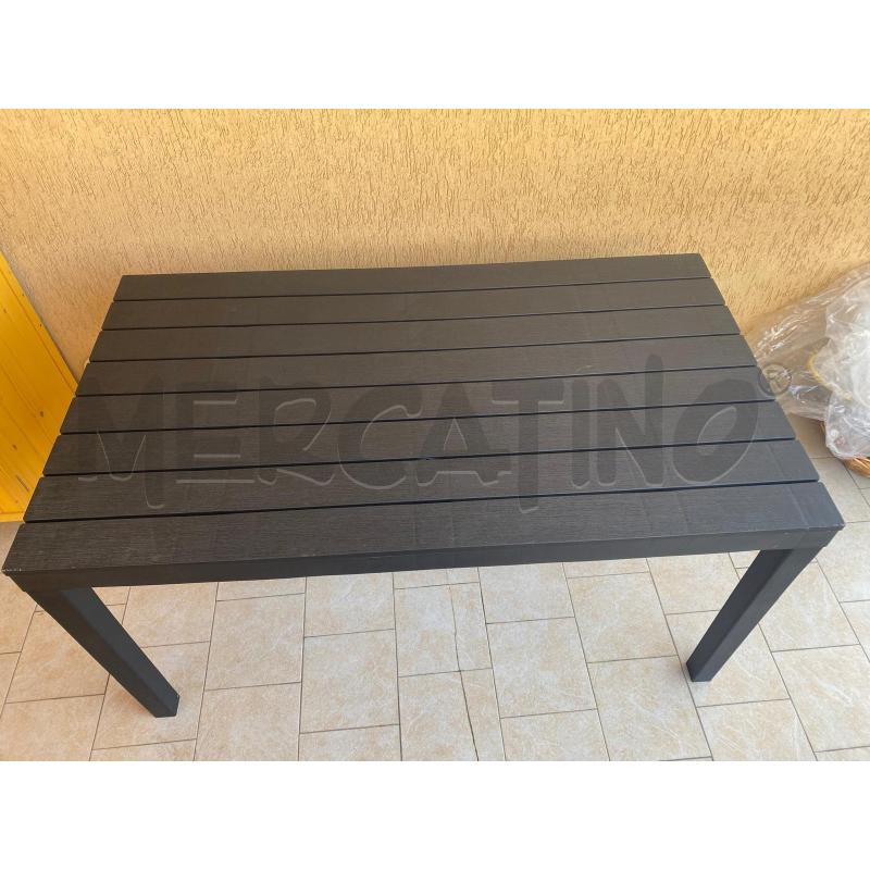 TAVOLO PLASTICA DA ESTERNO | Mercatino dell'Usato Roma talenti 1