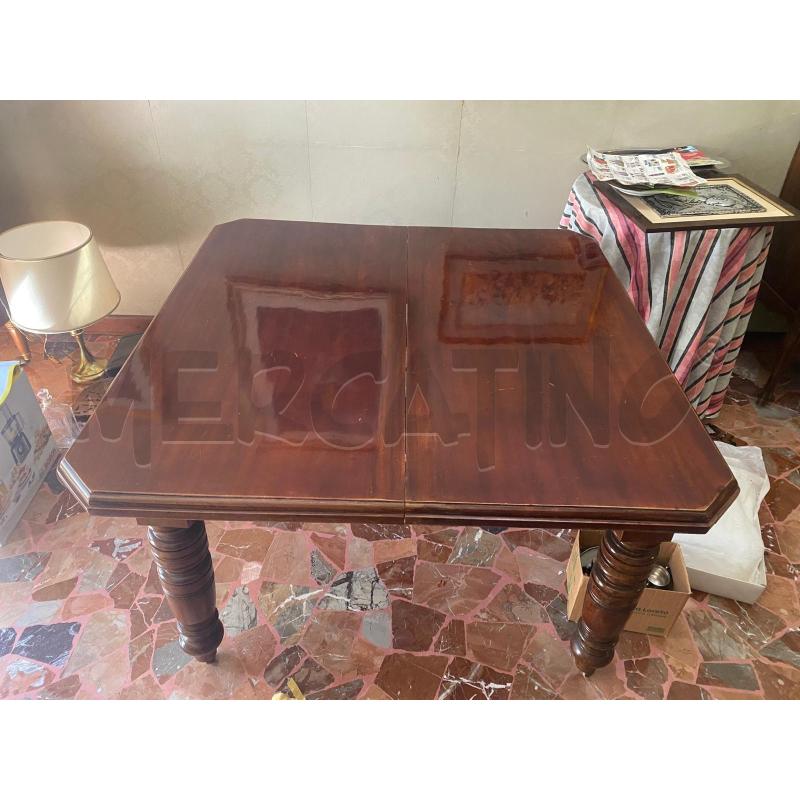 TAVOLO QUADRATO LEGNO ALL  | Mercatino dell'Usato Roma talenti 1