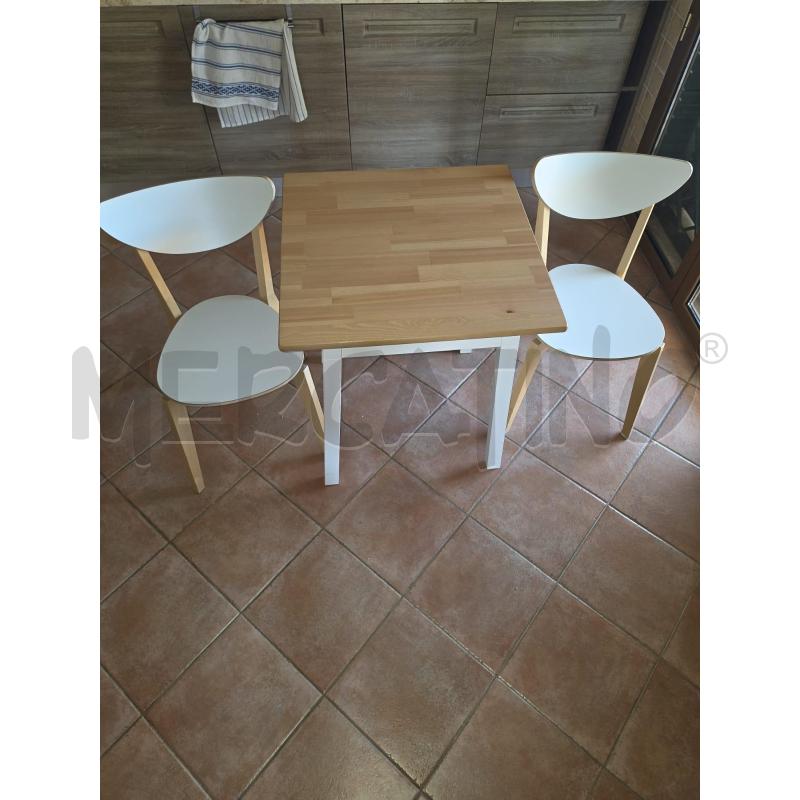 TAVOLO QUADRATO  LEGNO +2 SEDIE  | Mercatino dell'Usato Roma talenti 1