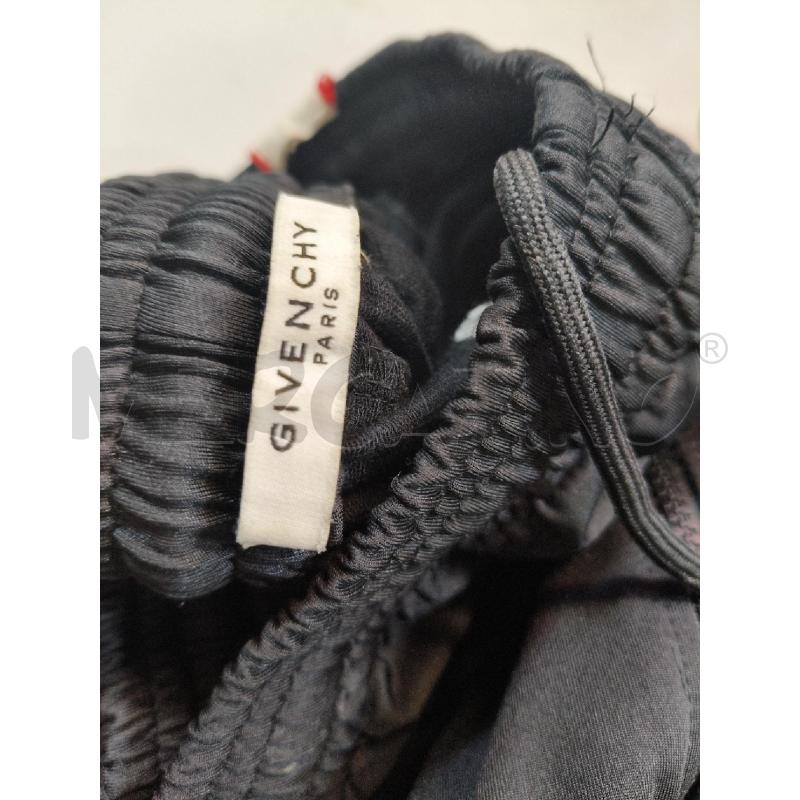 TUTA U GIVENCHY NE BANDA BIA/RSS  | Mercatino dell'Usato Roma talenti 3