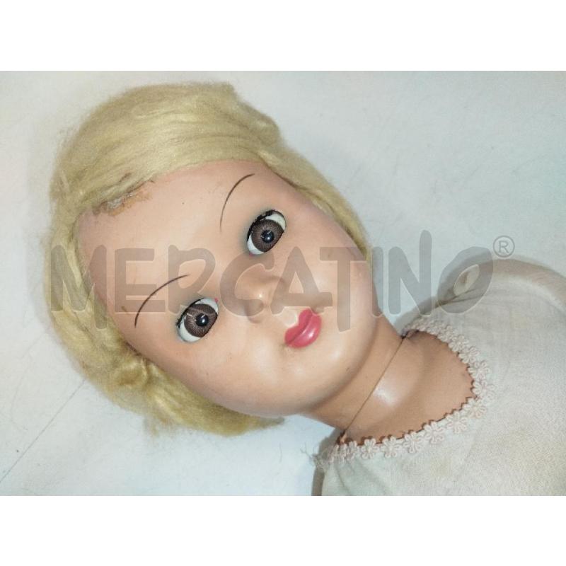 BAMBOLA BIONDA CARES MADE IN ITALY CM 67 | Mercatino dell'Usato Roma zona marconi 2