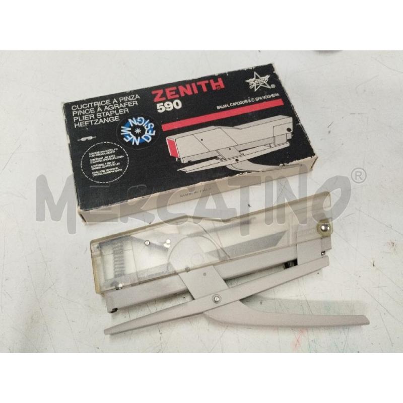 CUCITRICE ZENITH 590 | Mercatino dell'Usato Roma zona marconi 1