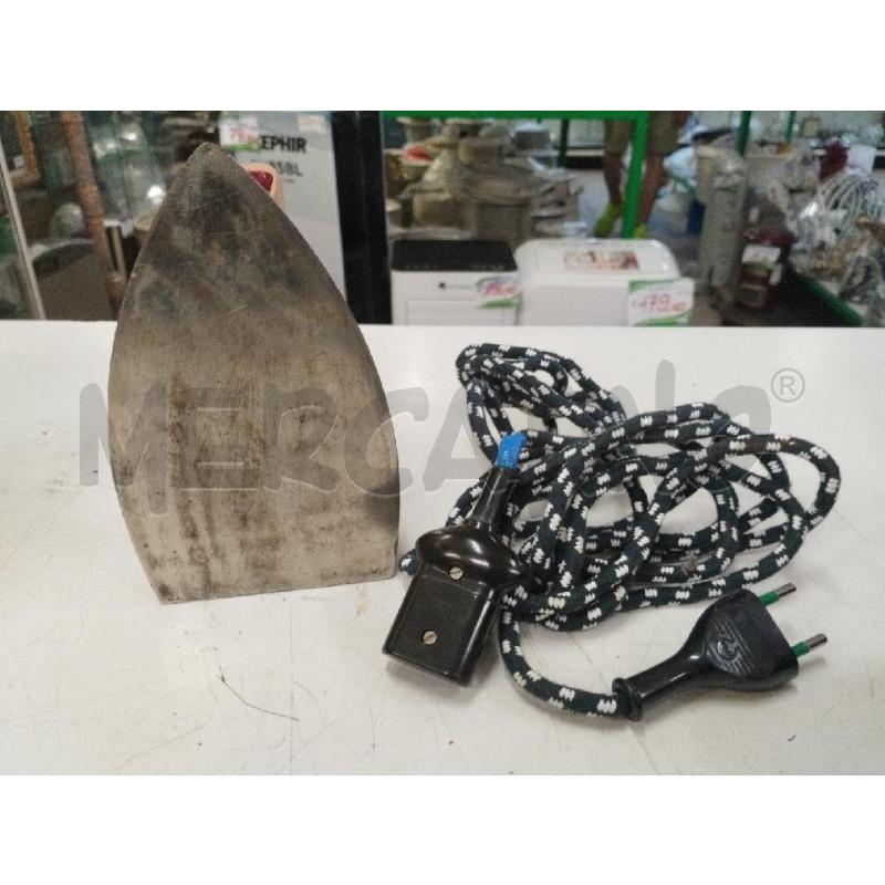 FERRO DA STIRO VINTAGE CAE | Mercatino dell'Usato Roma zona marconi 2