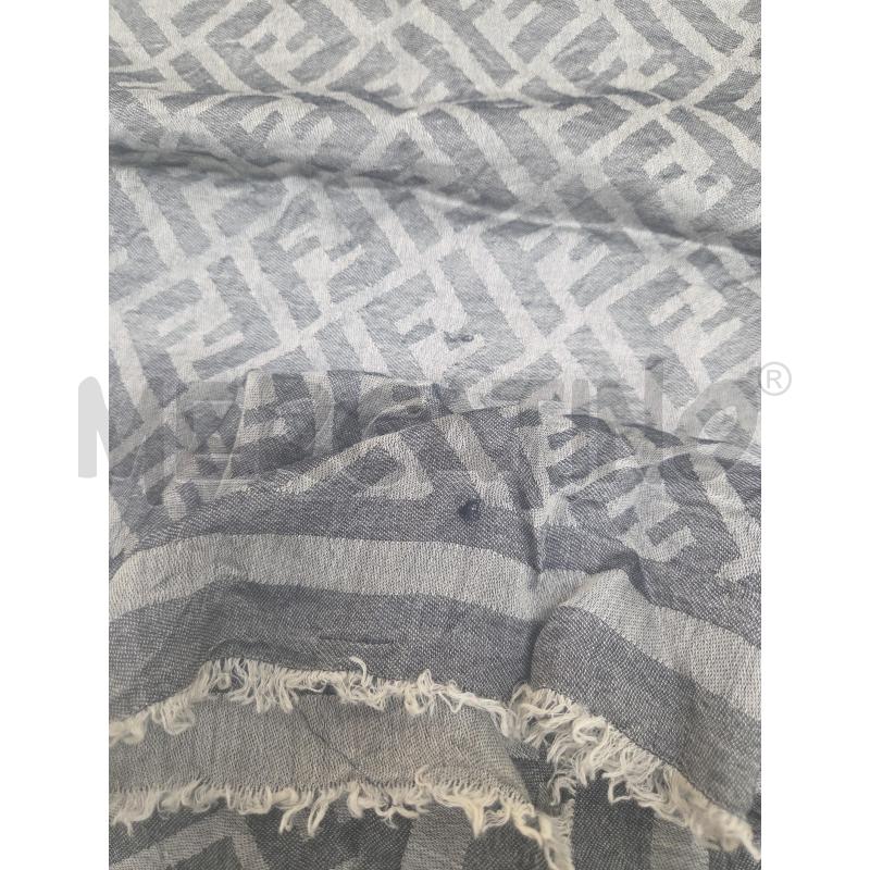 FOULARD FENDI GRIGIO DIFETTO | Mercatino dell'Usato Roma zona marconi 3