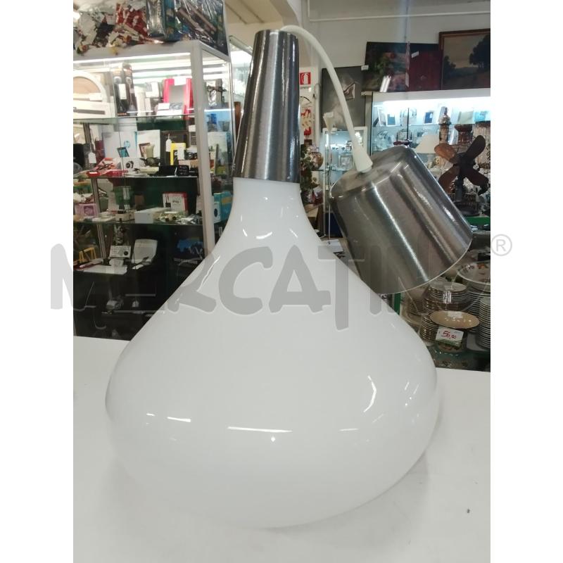 LAMPADARIO VETRO BIANCO IKEA | Mercatino dell'Usato Roma zona marconi 1