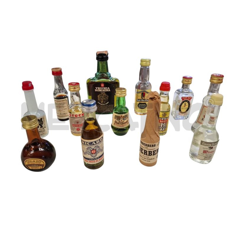 LOTTO DI N 13 BOTTIGLIE LIQUORE MIGNON VINTAGE DA COLLEZIONE | Mercatino dell'Usato Roma zona marconi 1