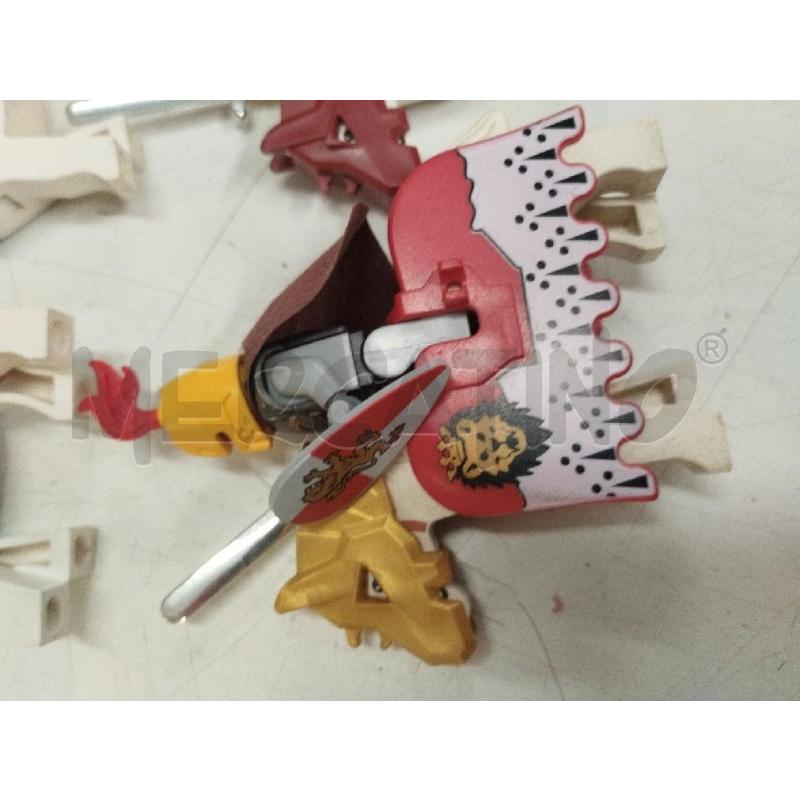 LOTTO LEGO CASTLE 5 CAVALIERI+CAVALLO | Mercatino dell'Usato Roma zona marconi 2