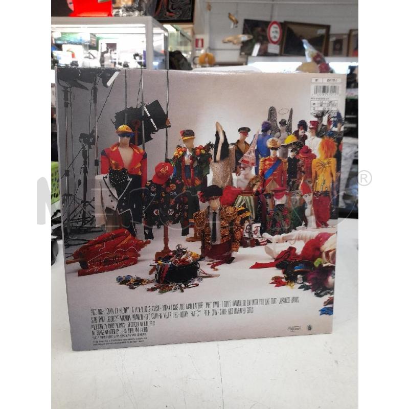 LP ELTON JOHN REG STRIKES BACK | Mercatino dell'Usato Roma zona marconi 2