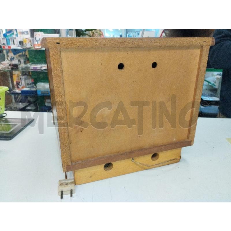 MOBILETTO VECCHIO CUBO CON LUCE 1 CHIAVE | Mercatino dell'Usato Roma zona marconi 3