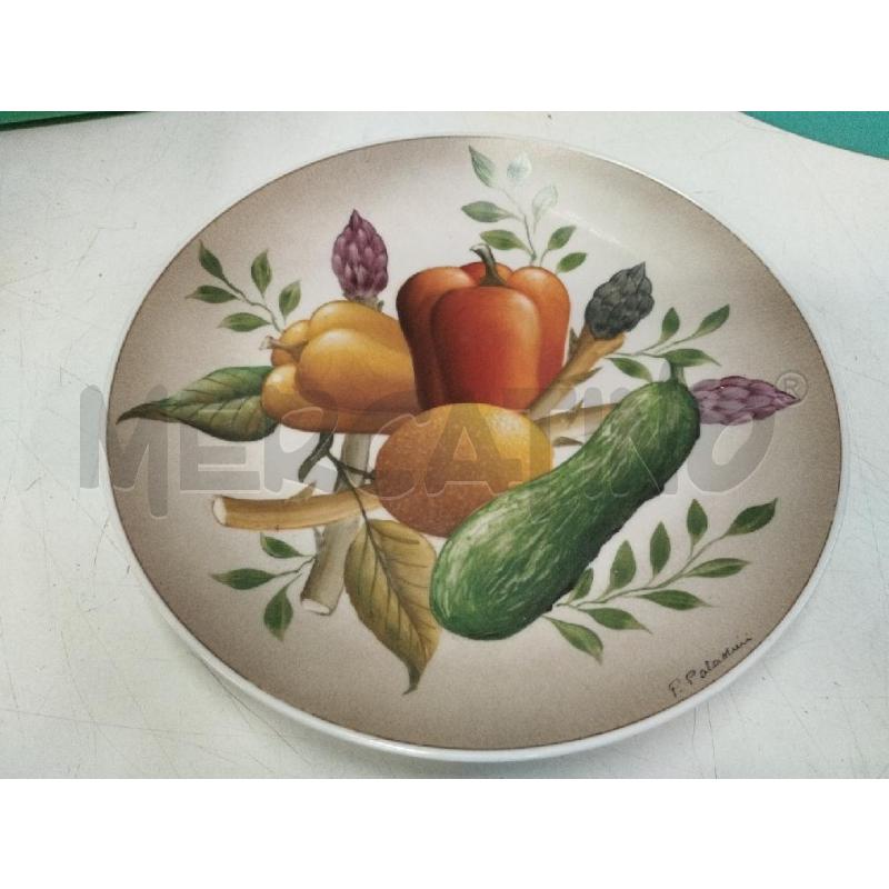 PIATTO DECORATIVO WINTERLING DIPINTO PEPERONI... | Mercatino dell'Usato Roma zona marconi 1