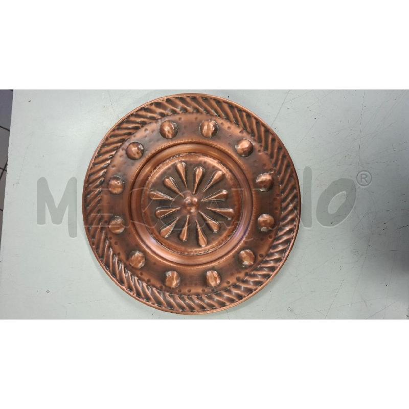 PIATTO RAME PARETE CESELLATO FIORE DIAM 35 | Mercatino dell'Usato Roma zona marconi 1