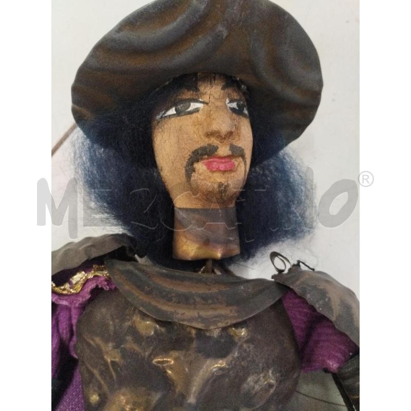 PUPO SICILIANO VESTITO VIOLA | Mercatino dell'Usato Roma zona marconi 2