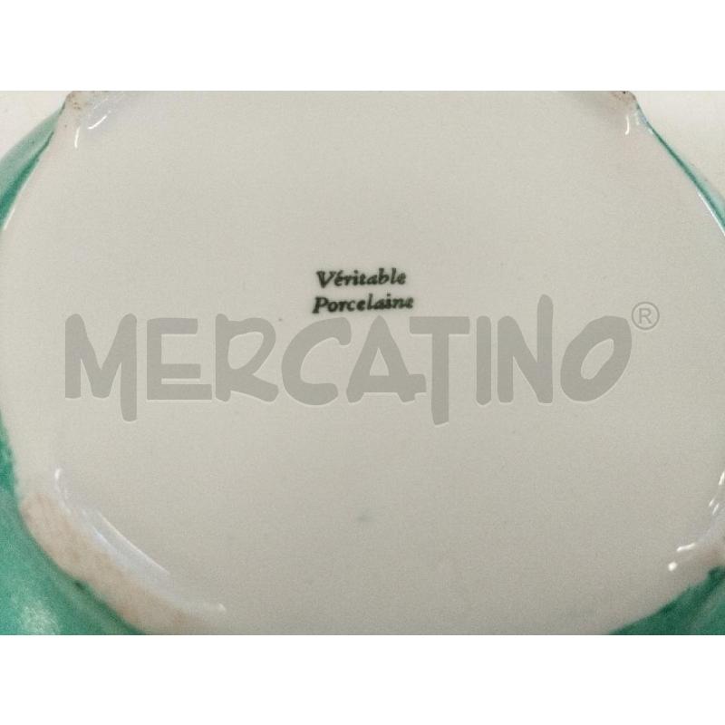 SCATOLA PORCELLANA VERDE DIPINTA FIORELLINI | Mercatino dell'Usato Roma zona marconi 3