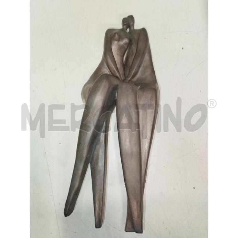 SCULTURA FIRMATA TE.WIERIK AMANTI SEDUTI | Mercatino dell'Usato Roma zona marconi 1