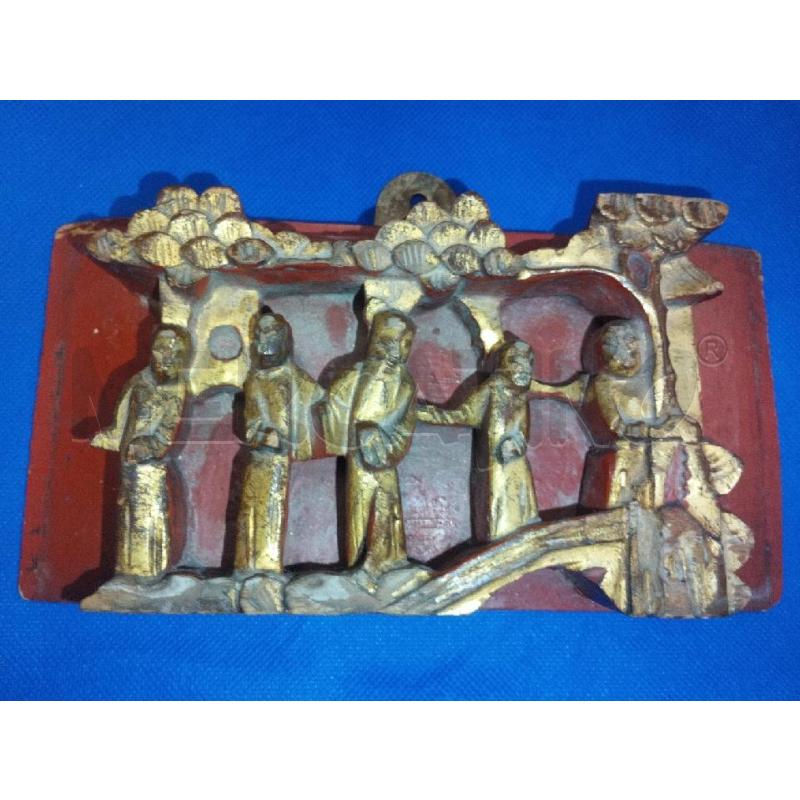 SCULTURA LEGNO 5 SAGGI ROSSO E ORO | Mercatino dell'Usato Roma zona marconi 1
