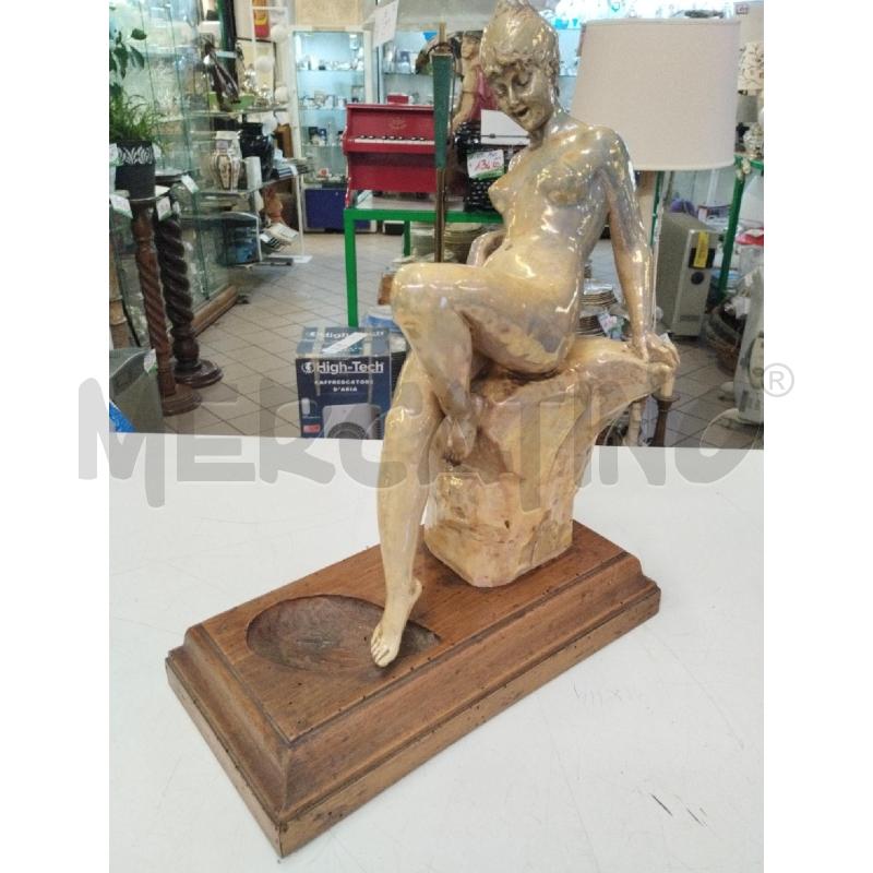 SCULTURA NUDO DI DONNA BASE LEGNO 31X16X41 | Mercatino dell'Usato Roma zona marconi 2