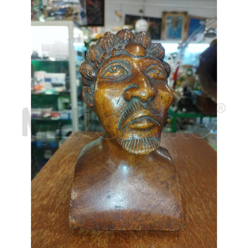 SCULTURA PICCOLA BUSTO UOMO LEGNO | Mercatino dell'Usato Roma zona marconi 1