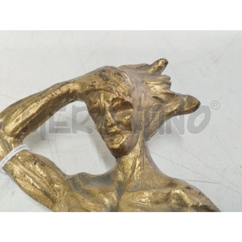 SCULTURA UOMO OTTONE CM 22 PESO 850GR | Mercatino dell'Usato Roma zona marconi 4