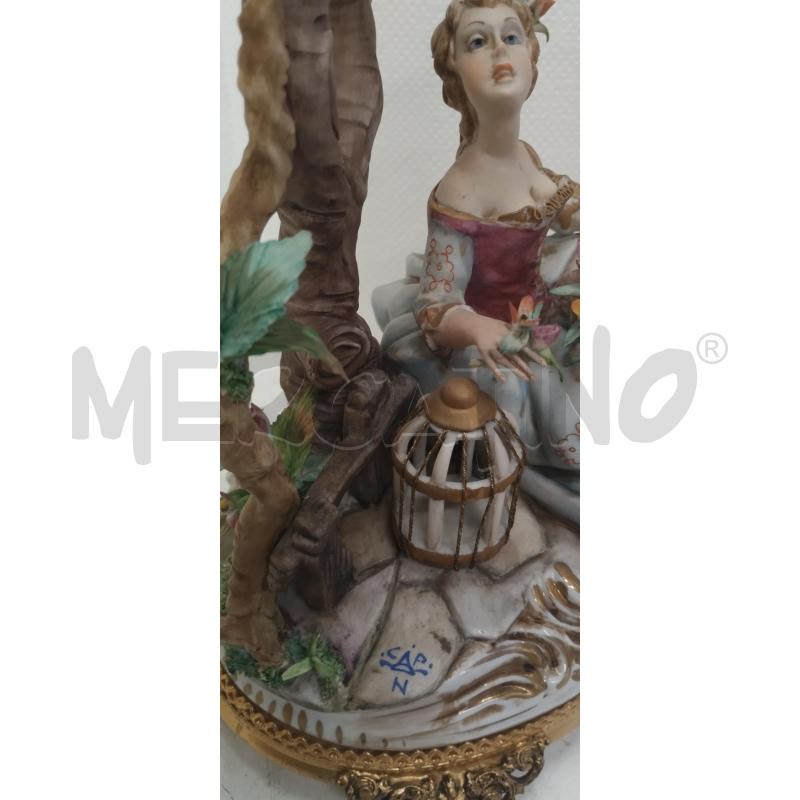 STATUETTA CAPONIMONTE DONNA CON GABBIA SPIZZATA | Mercatino dell'Usato Roma zona marconi 5