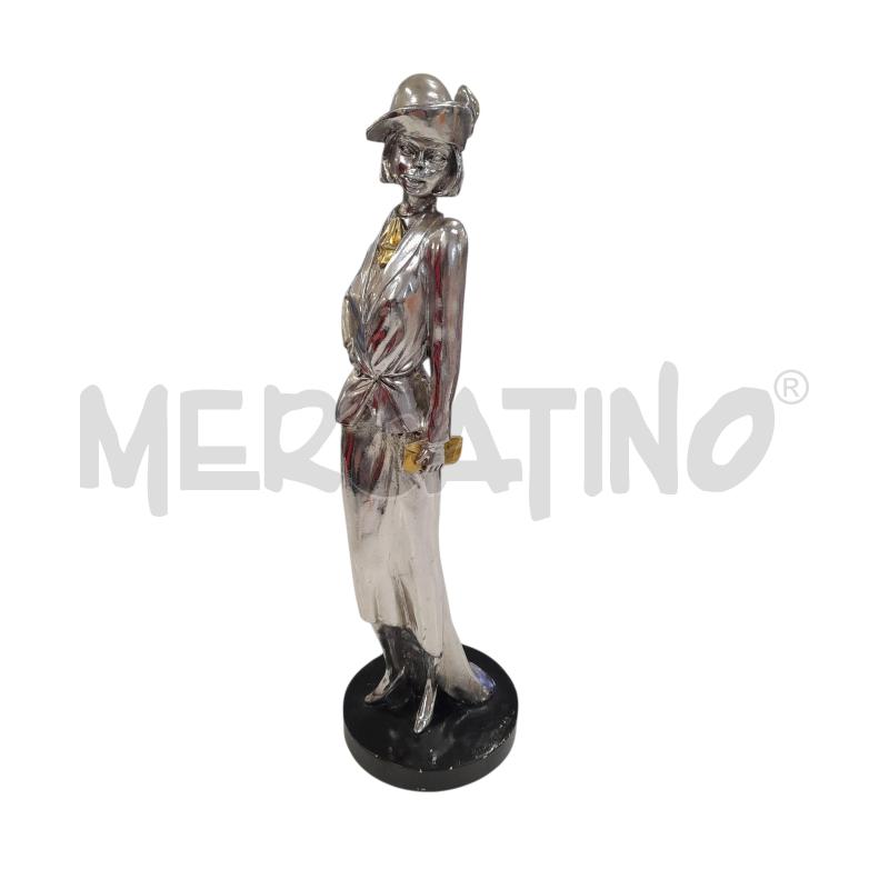STATUINA DONNA D' EPOCA CON BORSETTA ARGENTATA | Mercatino dell'Usato Roma zona marconi 1