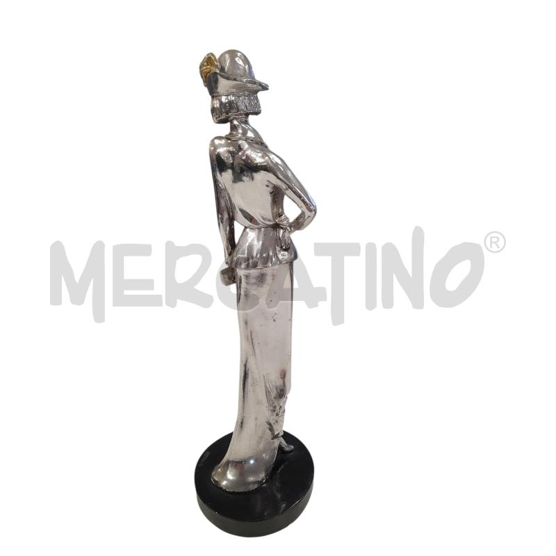 STATUINA DONNA D' EPOCA CON BORSETTA ARGENTATA | Mercatino dell'Usato Roma zona marconi 2