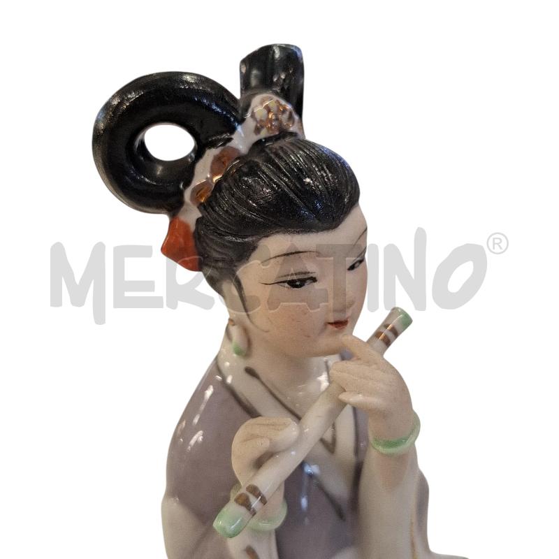 STATUINA PORCELLANA DONNA ORIENTALE CON FLAUTO ALT CM 12 | Mercatino dell'Usato Roma zona marconi 2