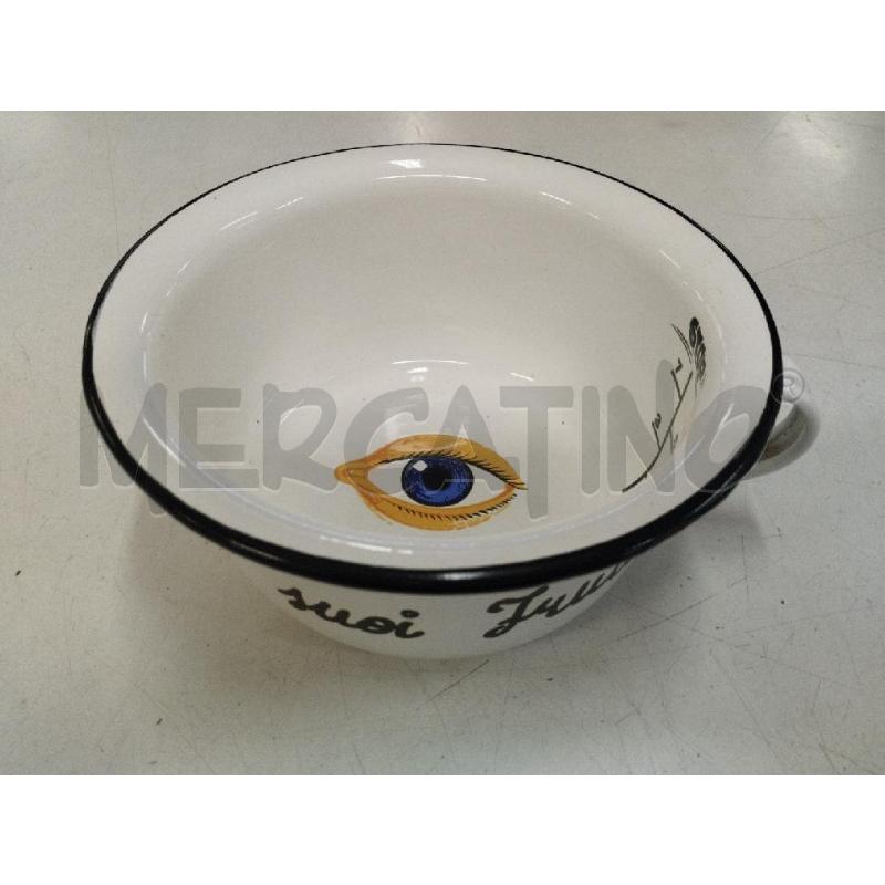 VASO DA NOTTE ORINALE PITALE CON SCRITTA E OCCHIO | Mercatino dell'Usato Roma zona marconi 1