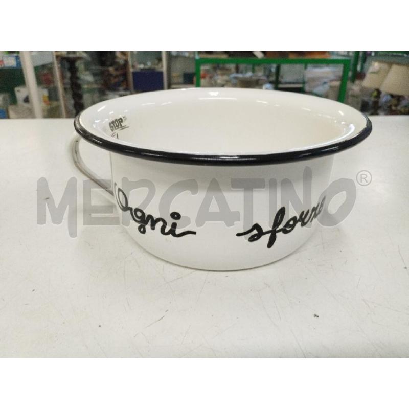 VASO DA NOTTE ORINALE PITALE CON SCRITTA E OCCHIO | Mercatino dell'Usato Roma zona marconi 2