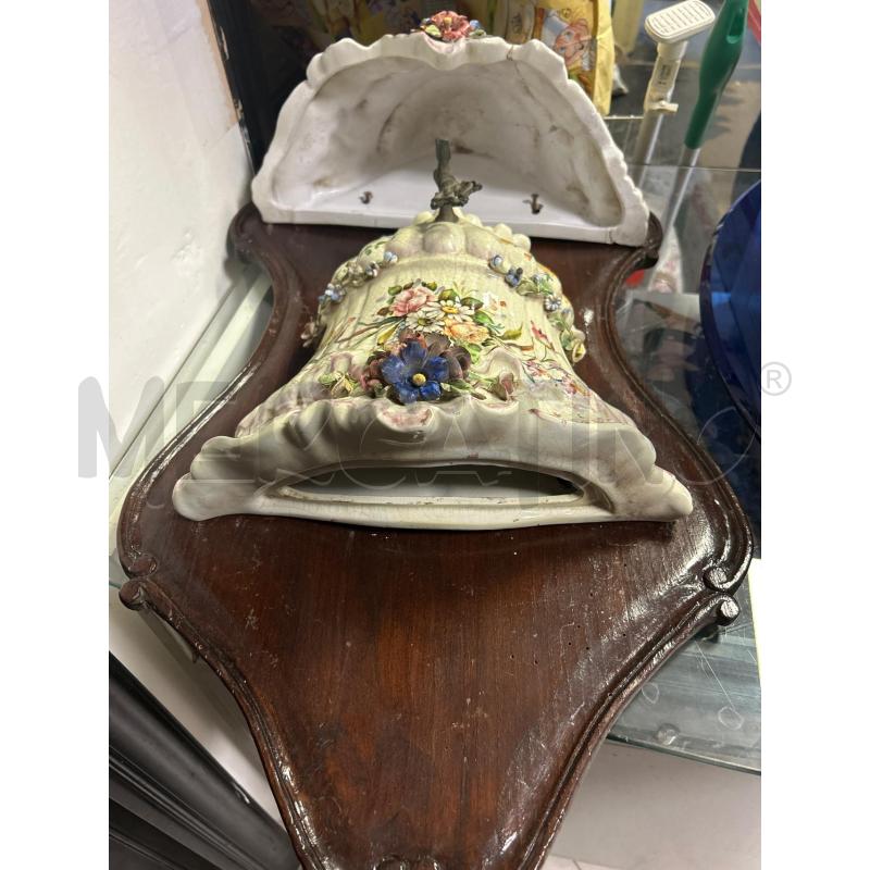 ACQUASANTIERA IN CERAMICA EPOCA CON BASE IN LEGNO | Mercatino dell'Usato Ciampino 3