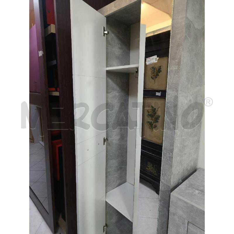ARMADIETTO BIANCO/GRIGIO SPECCHIO | Mercatino dell'Usato Ciampino 2