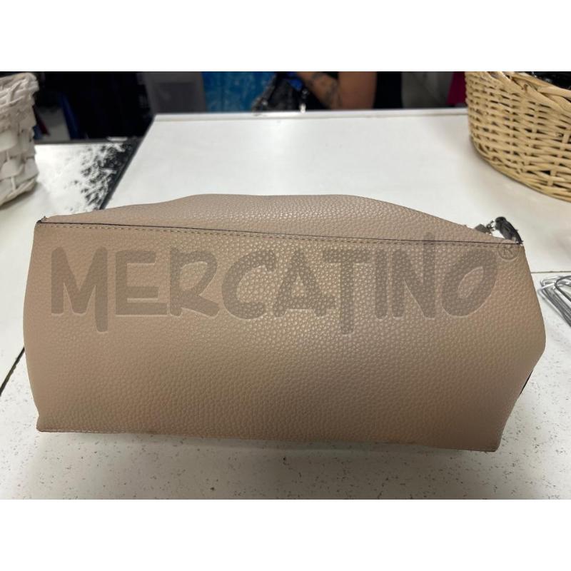 BORSA DONNA GUESSBEIGE A SPALLA E A MANO | Mercatino dell'Usato Ciampino 4