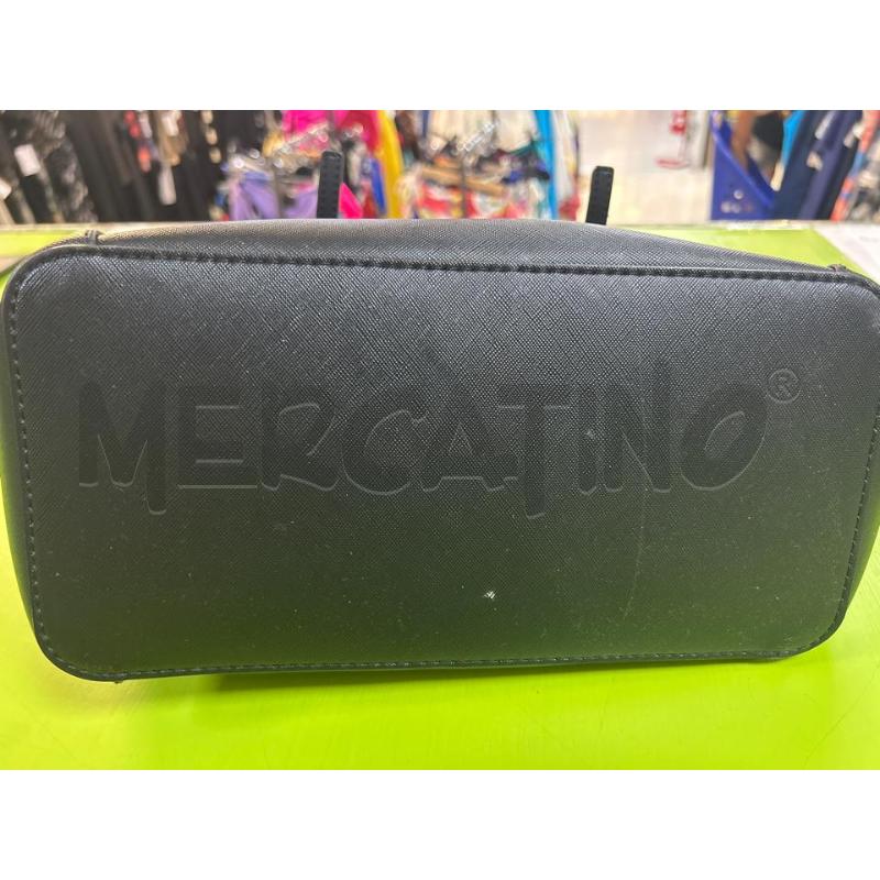 BORSA DONNA GUESS NERO A MANO | Mercatino dell'Usato Ciampino 4
