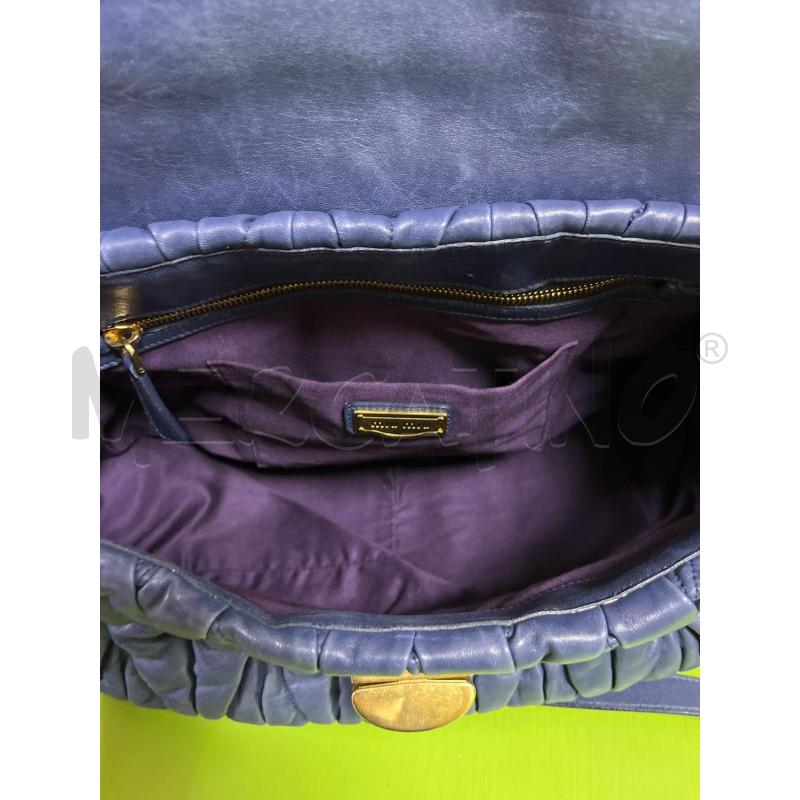 BORSA DONNA MIU MIU IN PELLE BLU | Mercatino dell'Usato Ciampino 3