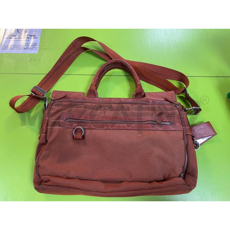BORSA DONNA PIQUADRO TRACOLLA PORTA PC MARR  | Mercatino dell'Usato Ciampino 2