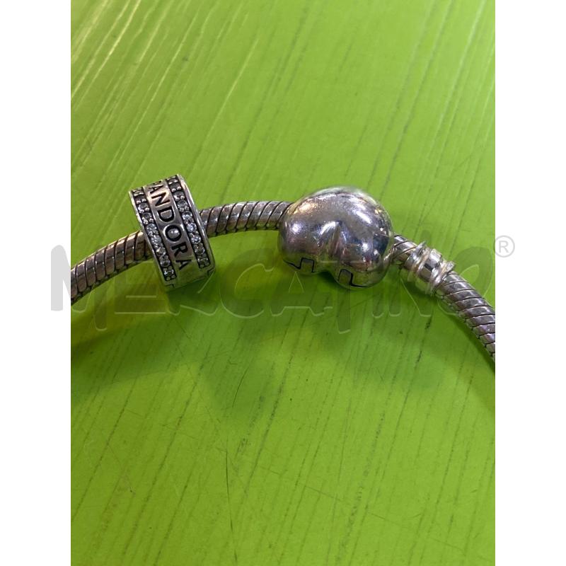 BRACCIALE PANDORA CON CHARM | Mercatino dell'Usato Ciampino 5
