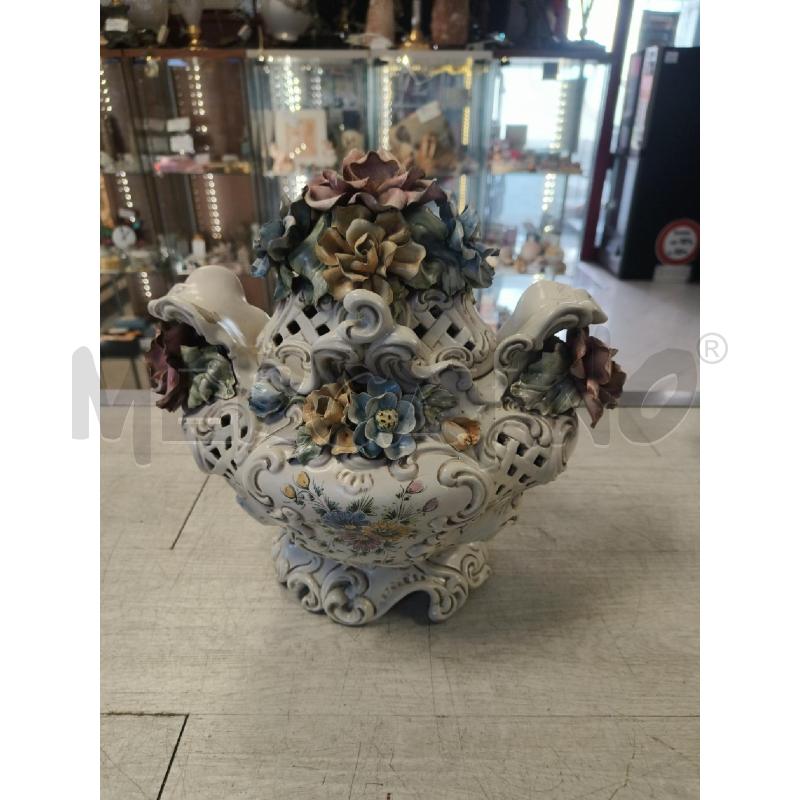 CENTROTAVOLA CERAMICA BASSANO CON DECORO FIORI | Mercatino dell'Usato Ciampino 1