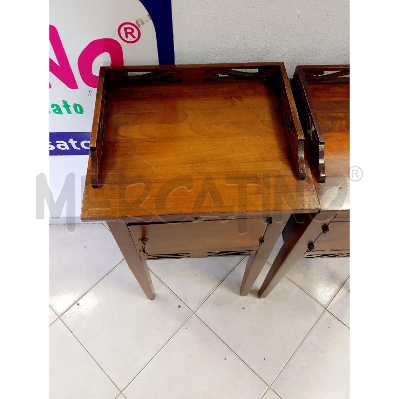COMODINI COPPIA IN STILE IN LEGNO | Mercatino dell'Usato Ciampino 2
