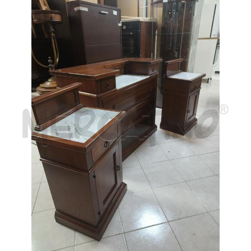 COMO' CON COMODINI CON PIANO IN MARMO IN LEGNO | Mercatino dell'Usato Ciampino 1