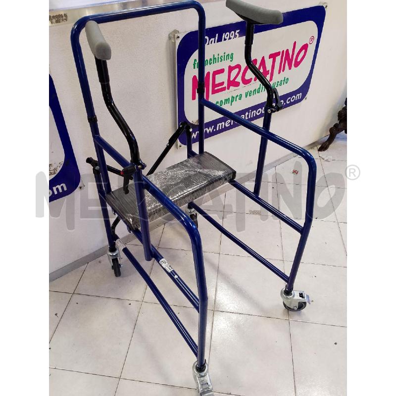 DEAMBULATORE ASCELLARE CON SEDUTA BLU | Mercatino dell'Usato Ciampino 2