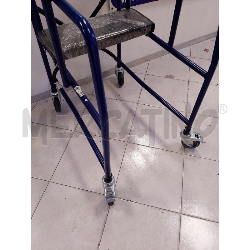 DEAMBULATORE ASCELLARE CON SEDUTA BLU | Mercatino dell'Usato Ciampino 4