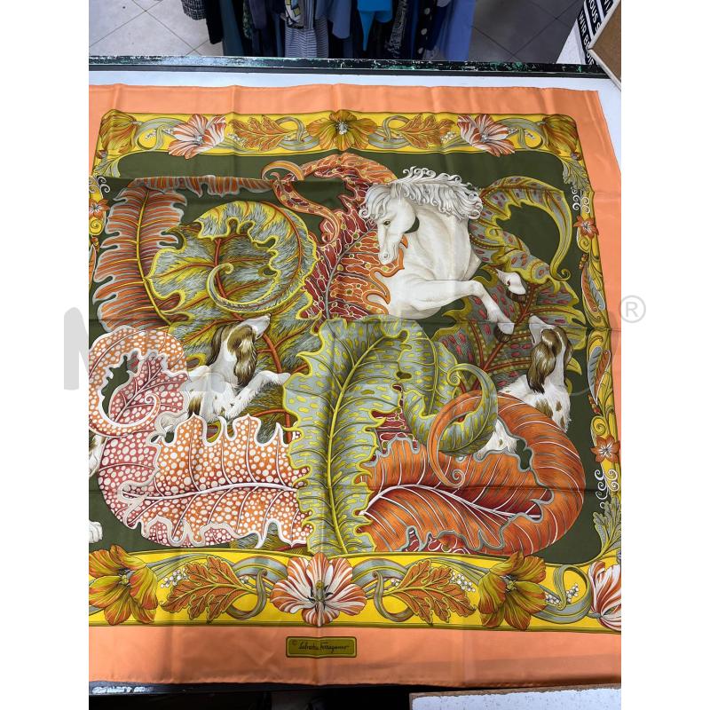 FOULARD FANT ARANCIO FERRAGAMO NO ETICHETTA | Mercatino dell'Usato Ciampino 1