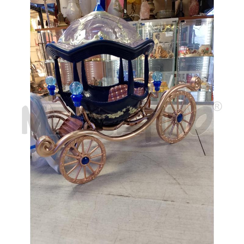 GIOCO CARROZZA BARBIE BLU CON CAVALLO | Mercatino dell'Usato Ciampino 4