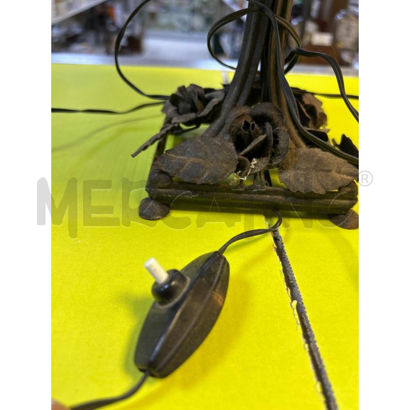 LAMPADA BASE FERRO ROSE CON CAPPELLO PANNA | Mercatino dell'Usato Ciampino 4