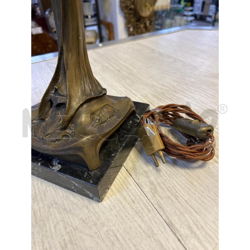 LAMPADA B FAVRILE EPOCA STILE TIFFANY STATUA DONNA  | Mercatino dell'Usato Ciampino 3