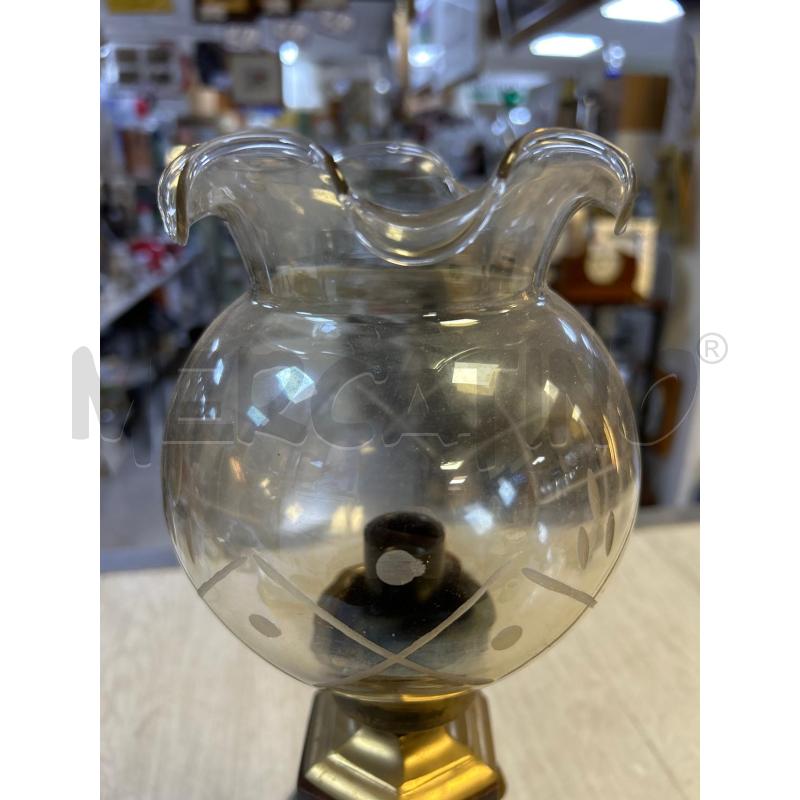 LAMPADA IN LEGNO EPOCA CON PUTTI IN OTTONE E DECORAZIONI IN CERAMICA | Mercatino dell'Usato Ciampino 3
