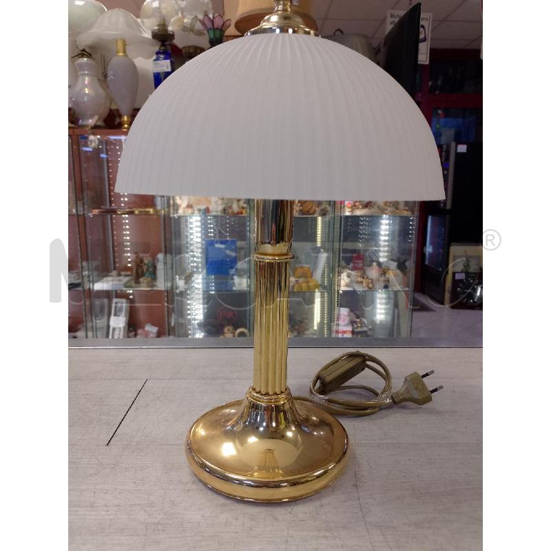 LAMPADA OTTONE CAPPELLO VETRO VINTAGE | Mercatino dell'Usato Ciampino 1
