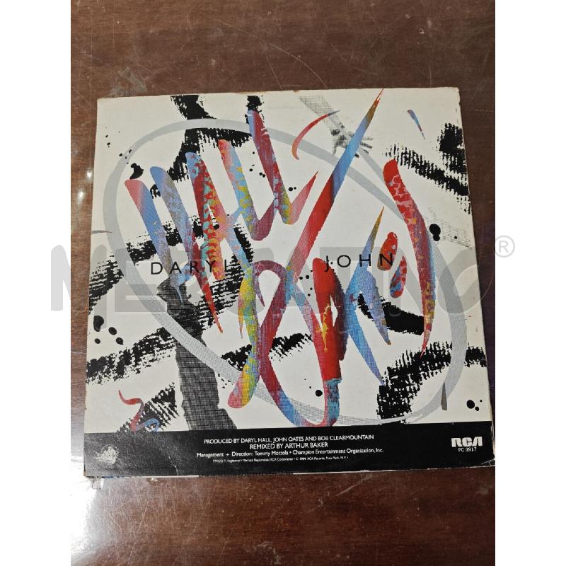 LP33 DARYL & JOHN - OUT OF TOUCH | Mercatino dell'Usato Ciampino 2
