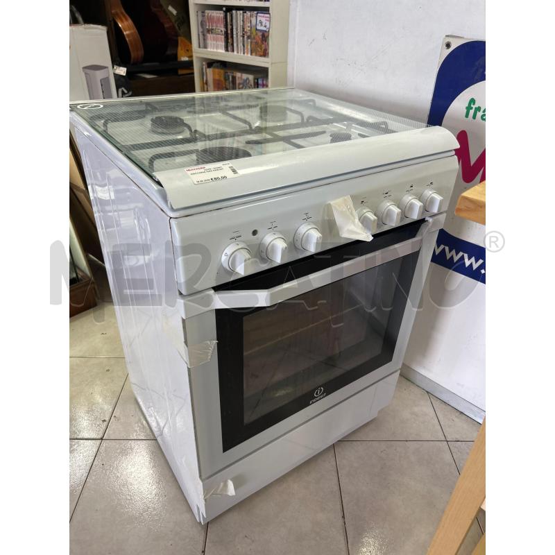 MACCHINA GAS INDESIT | Mercatino dell'Usato Ciampino 1