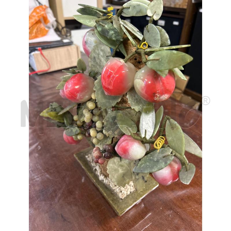 PIANTA IN PIETRA CON FRUTTA | Mercatino dell'Usato Ciampino 2