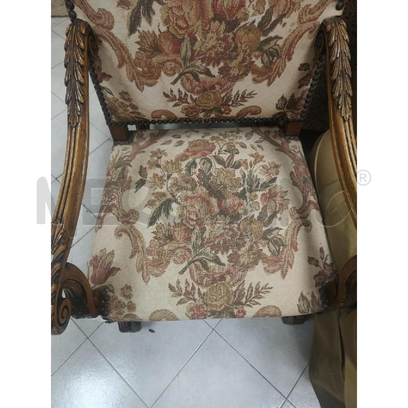 POLTRONA IN LEGNO DORATA CON TESSUTO FIORI | Mercatino dell'Usato Ciampino 3
